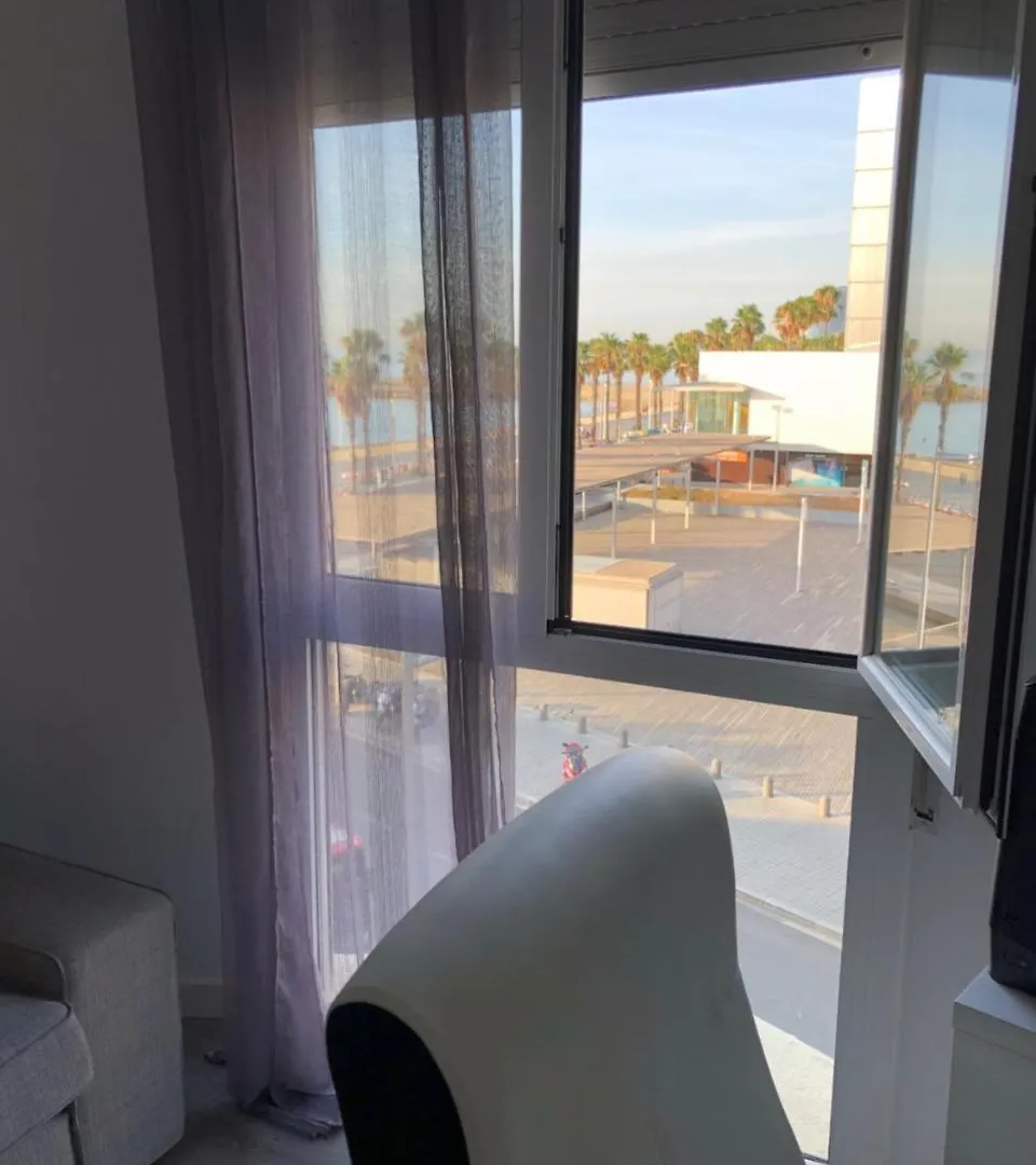 Room In Apartment 4 Carrer De Trelawny Barcelona 0*,  Spain